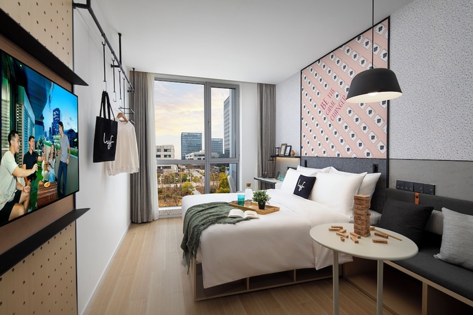 Imagen de la habitación del Hotel LYF Hongqiao Shanghai. Foto 8