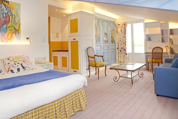 Imagen de la habitación del Hotel L'Yeuse. Foto 10