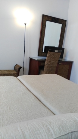 Imagen de la habitación del Hotel La Albarizuela. Foto 7