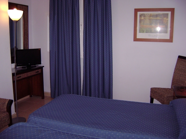 Imagen de la habitación del Hotel La Albarizuela. Foto 14