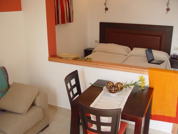 Imagen de la habitación del Hotel La Alberquilla, Yeste. Foto 7