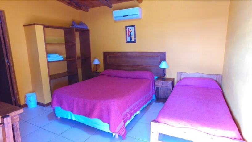 Imagen de la habitación del Hotel La Aldea De San Rafael. Foto 11