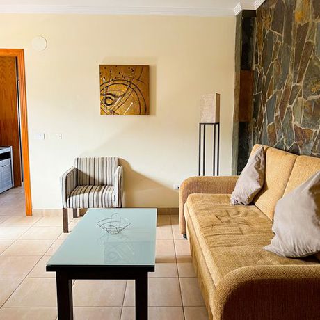 Imagen de los interiores del Hotel La Aldea Suites. Foto 20