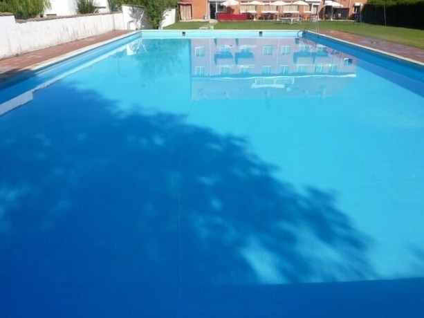 Imagen de la piscina del Hotel La Alegría, Cubillas de Rueda. Foto 20