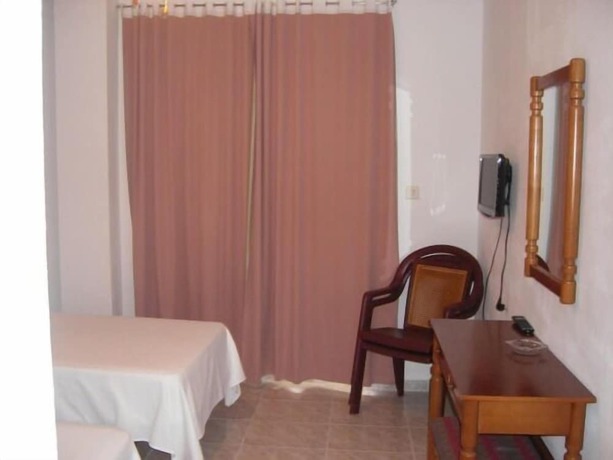 Imagen de la habitación del Hotel La Alegr&iacute;a. Foto 9