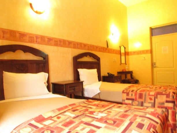Imagen de la habitación del Hotel La Alhondiga. Foto 6