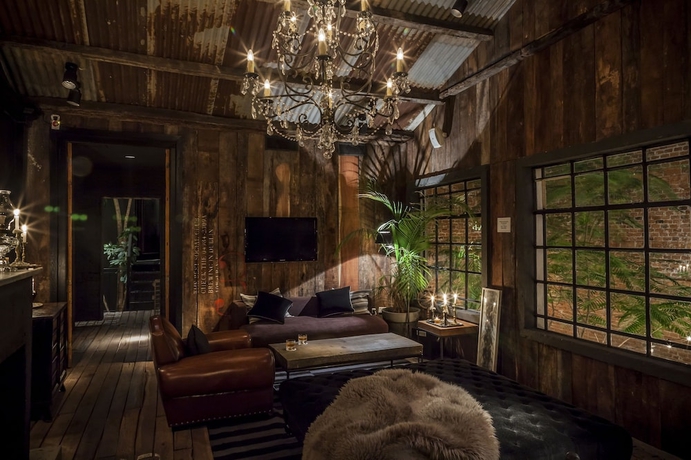 Imagen de los interiores del Hotel La Alondra Casa De Hu&eacute;spedes. Foto 19