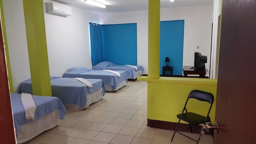 Imagen de la habitación del Hotel La Arboleda. Foto 5