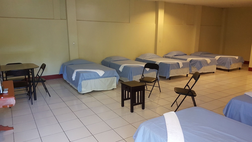 Imagen de la habitación del Hotel La Arboleda. Foto 6