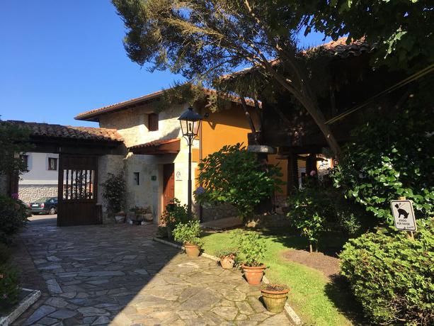 Imagen de los exteriores del Hotel La Arquera. Foto 8