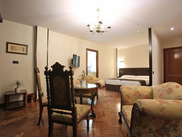 Imagen de la habitación del Hotel La Arquera. Foto 3
