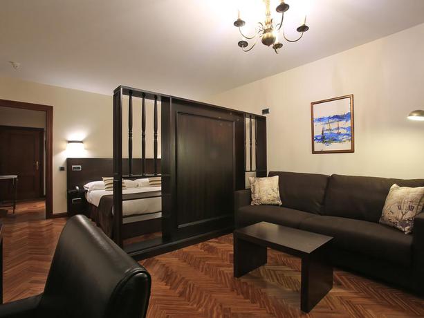 Imagen de la habitación del Hotel La Arquera. Foto 5