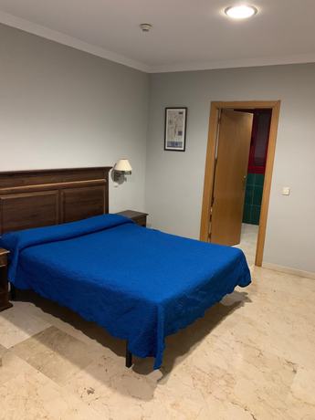 Imagen de la habitación del Hotel La Atalaya. Foto 10