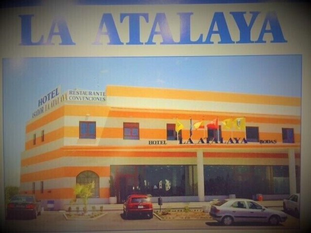 Imagen general del Hotel La Atalaya. Foto 1