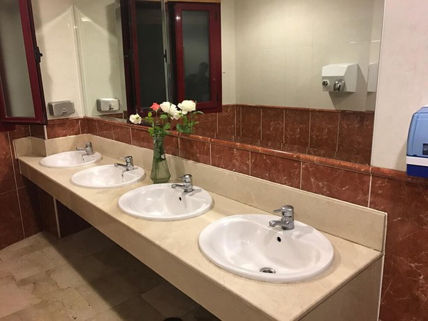 Imagen de la habitación del Hotel La Atalaya. Foto 18