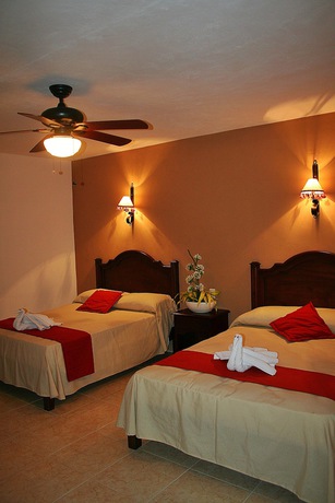Imagen de la habitación del Hotel La Aurora Colonial. Foto 3