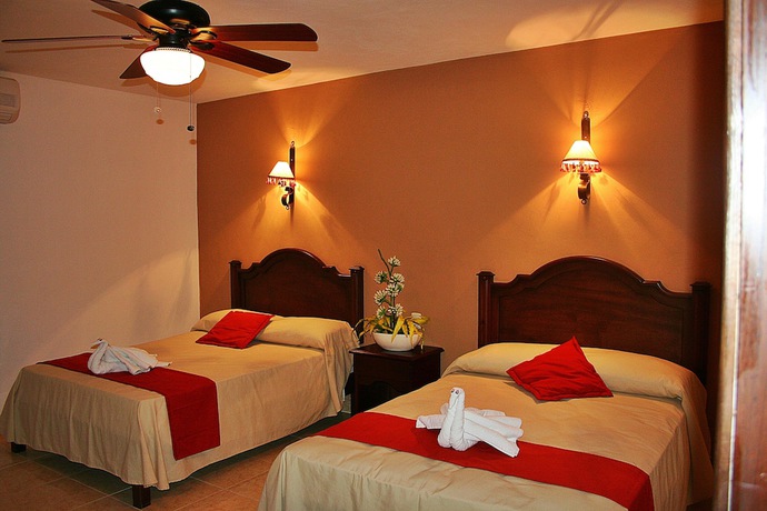 Imagen de la habitación del Hotel La Aurora Colonial. Foto 7
