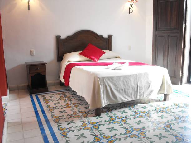 Imagen de la habitación del Hotel La Aurora Colonial. Foto 10