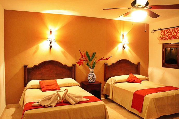 Imagen de la habitación del Hotel La Aurora Colonial. Foto 12