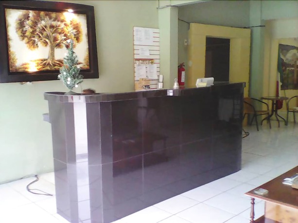 Imagen de los interiores del Hotel La Avenida. Foto 13