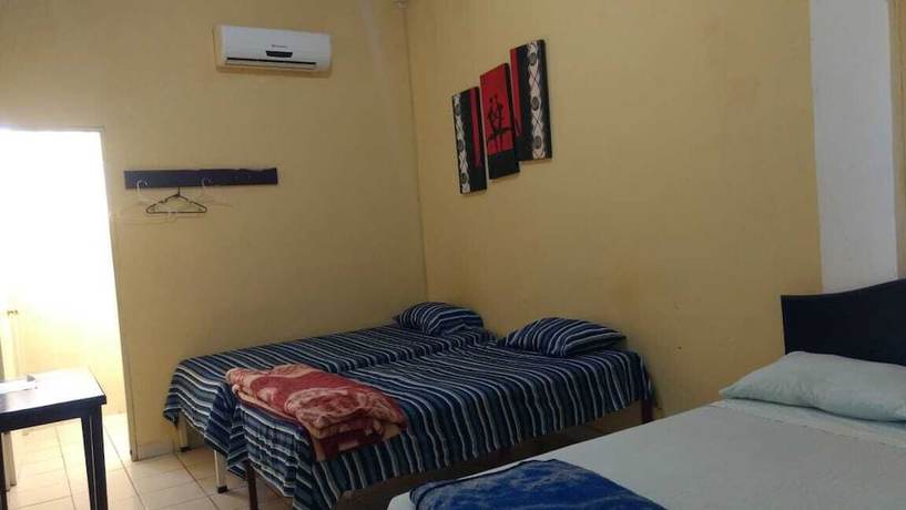 Imagen de la habitación del Hotel La Avenida. Foto 3