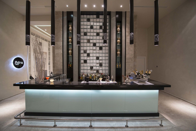 Imagen del bar/restaurante del Hotel La Badira - Adults Only. Foto 3