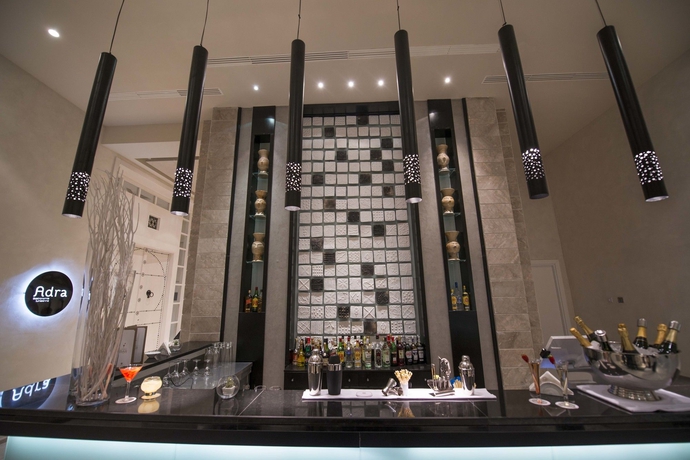 Imagen del bar/restaurante del Hotel La Badira - Adults Only. Foto 4