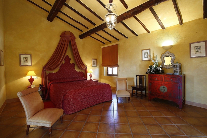 Imagen de la habitación del Hotel La Bagnaia Golf Resort. Foto 3