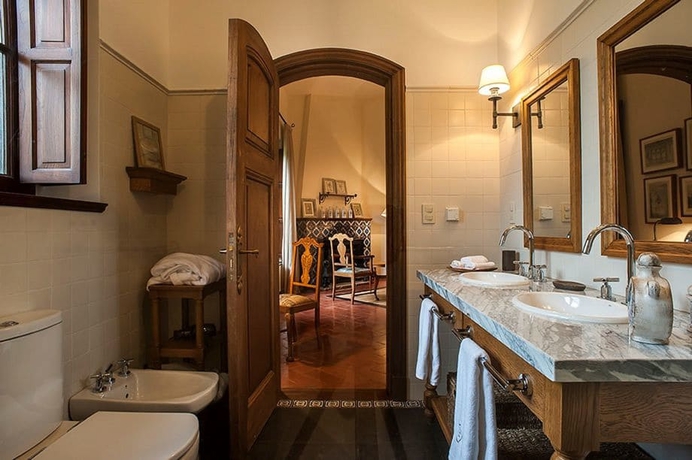 Imagen de la habitación del Hotel La Baguala. Foto 11