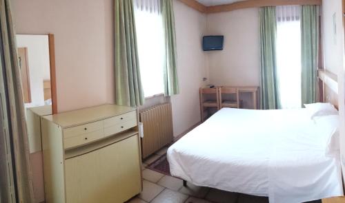 Imagen de la habitación del Hotel La Baita. Foto 7