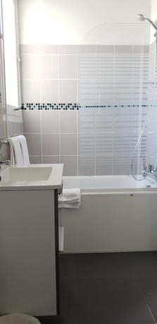 Imagen de la habitación del Hotel La Baïne. Foto 5