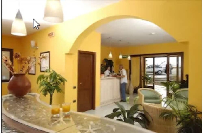 Imagen de los interiores del Hotel La Baja. Foto 12