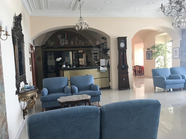 Imagen de los interiores del Hotel La Balnearia. Foto 16