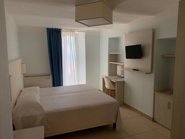 Imagen de la habitación del Hotel La Balnearia. Foto 14