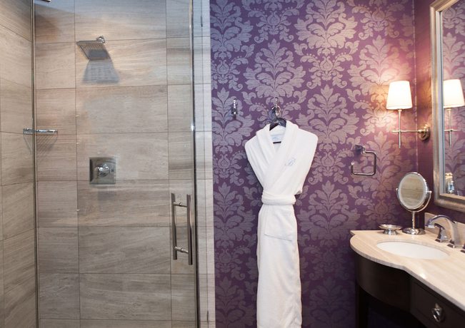 Imagen de la habitación del Hotel La Banque. Foto 17