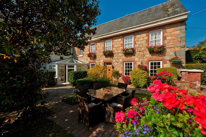 Imagen de los exteriores del Hotel La Barbarie. Foto 10