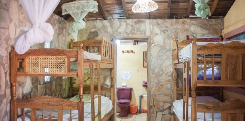 Imagen de la habitación del Hotel La Barca De Oro - Hostel. Foto 17