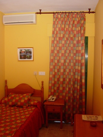 Imagen de la habitación del Hotel La Barca. Foto 5