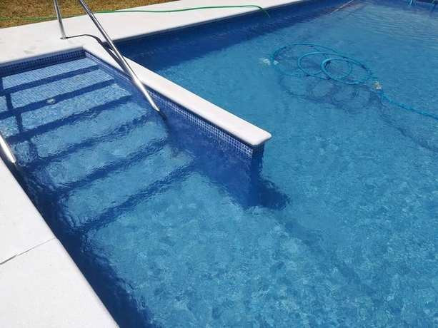 Imagen de la piscina del Hotel La Barca, Lepe . Foto 13