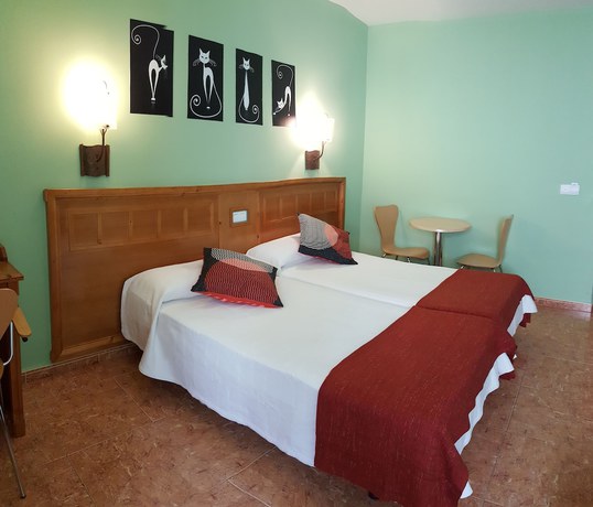 Imagen de la habitación del Hotel La Barca, Pedro Muñoz. Foto 6