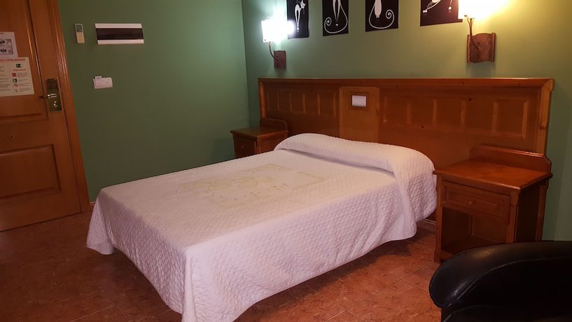 Imagen de la habitación del Hotel La Barca, Pedro Muñoz. Foto 12