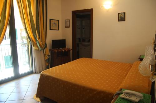 Imagen de la habitación del Hotel La Barcarola. Foto 4