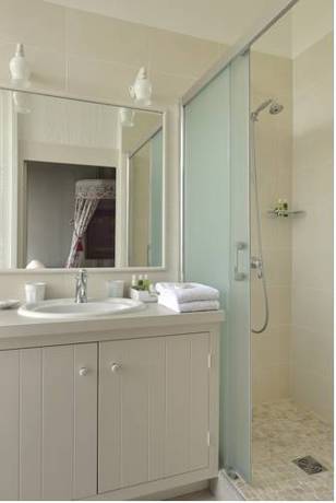 Imagen de la habitación del Hotel La Baronnie Hôtel & SPA. Foto 3