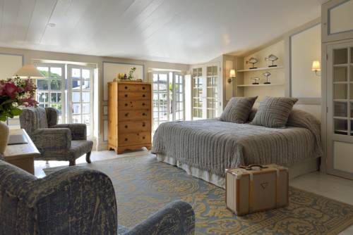 Imagen de la habitación del Hotel La Baronnie Hôtel & SPA. Foto 11