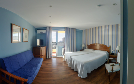 Imagen de la habitación del Hotel La Barracuda. Foto 4