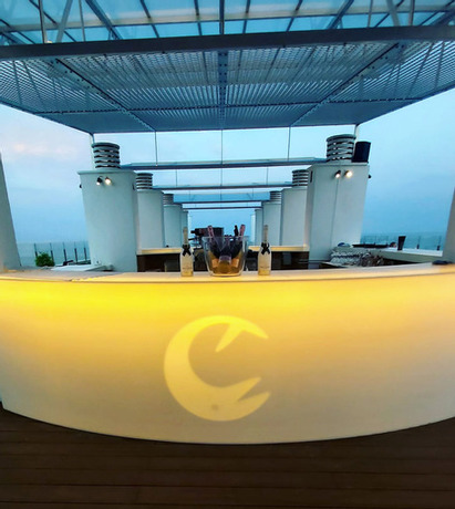 Imagen de los exteriores del Hotel La Barracuda. Foto 13