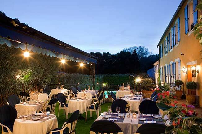 Imagen de los exteriores del Hotel La Bastide Cabezac. Foto 5