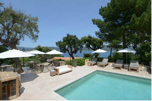 Imagen de los exteriores del Hotel La Bastide D'antoine. Foto 3