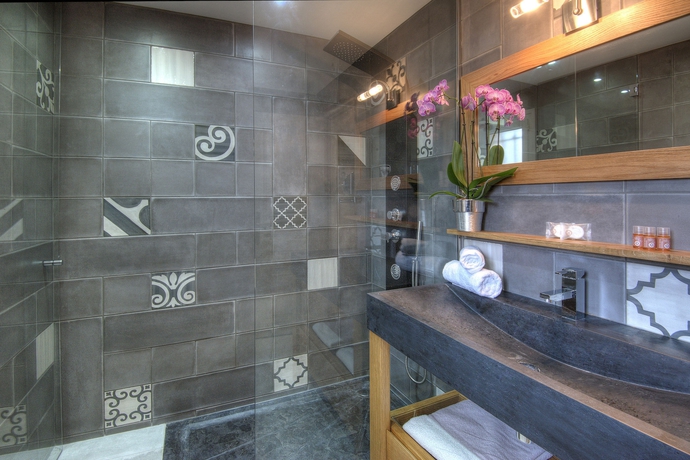 Imagen de la habitación del Hotel La Bastide De L'oliveraie. Foto 3