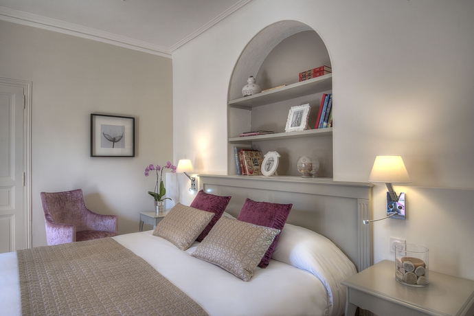 Imagen de la habitación del Hotel La Bastide De L'oliveraie. Foto 6